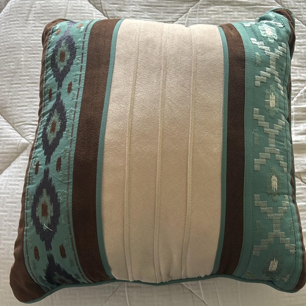 Accent pillows